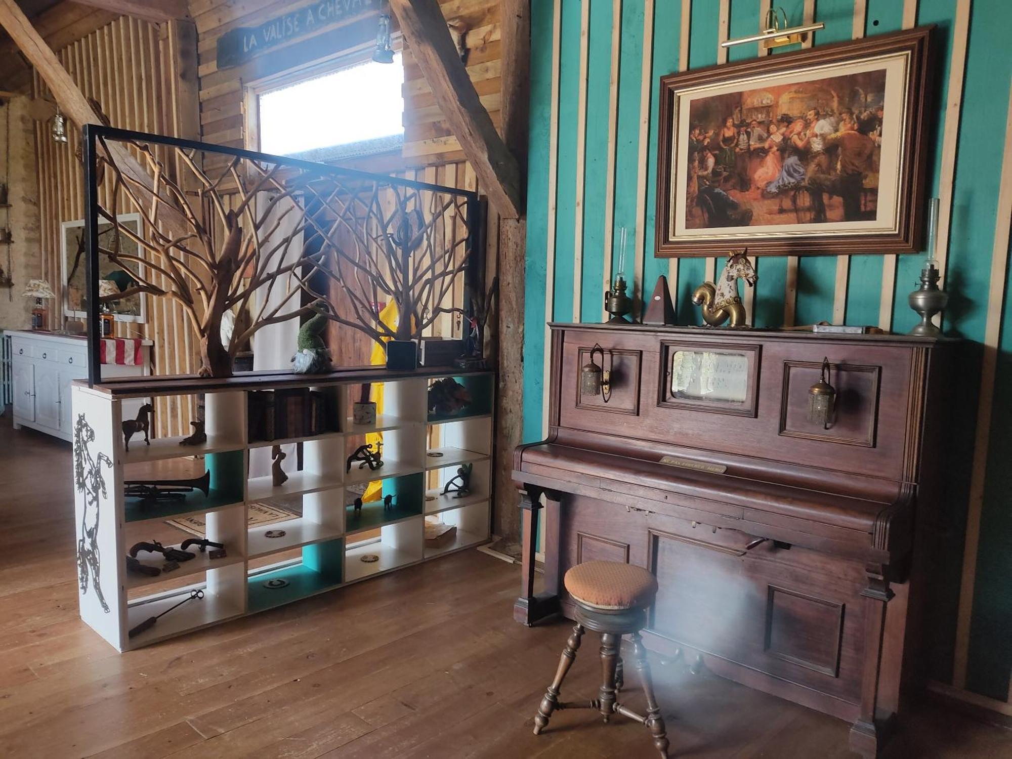 Mezieres-sur-Ponthouin La Valise A Cheval Bed & Breakfast エクステリア 写真